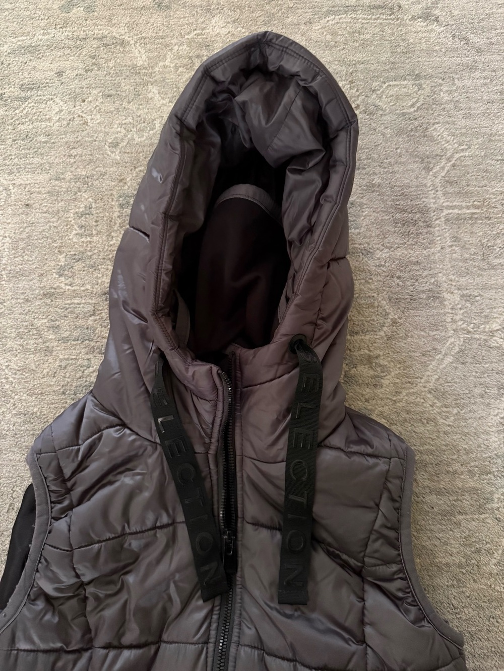 Pikeur Nera Women’s Quilted Hooded Vest Gray Sz 34/XS EUC - Picture 2 of 6